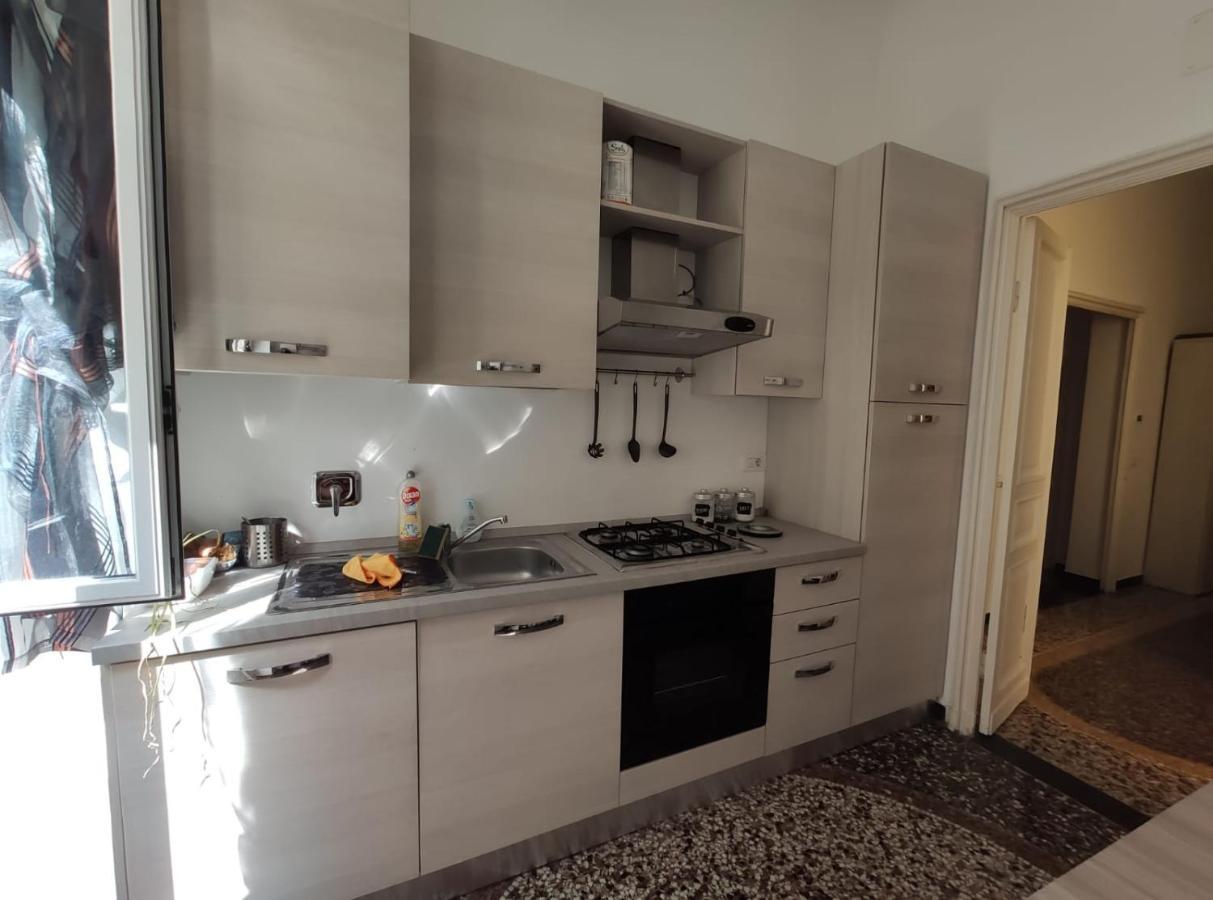 Wow Home - 175 Mq - Posteggio Privato - Davanti Porto Traghetti - Fino A 10 Posti Letto 热那亚 外观 照片