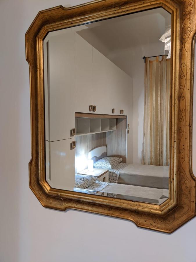 Wow Home - 175 Mq - Posteggio Privato - Davanti Porto Traghetti - Fino A 10 Posti Letto 热那亚 外观 照片