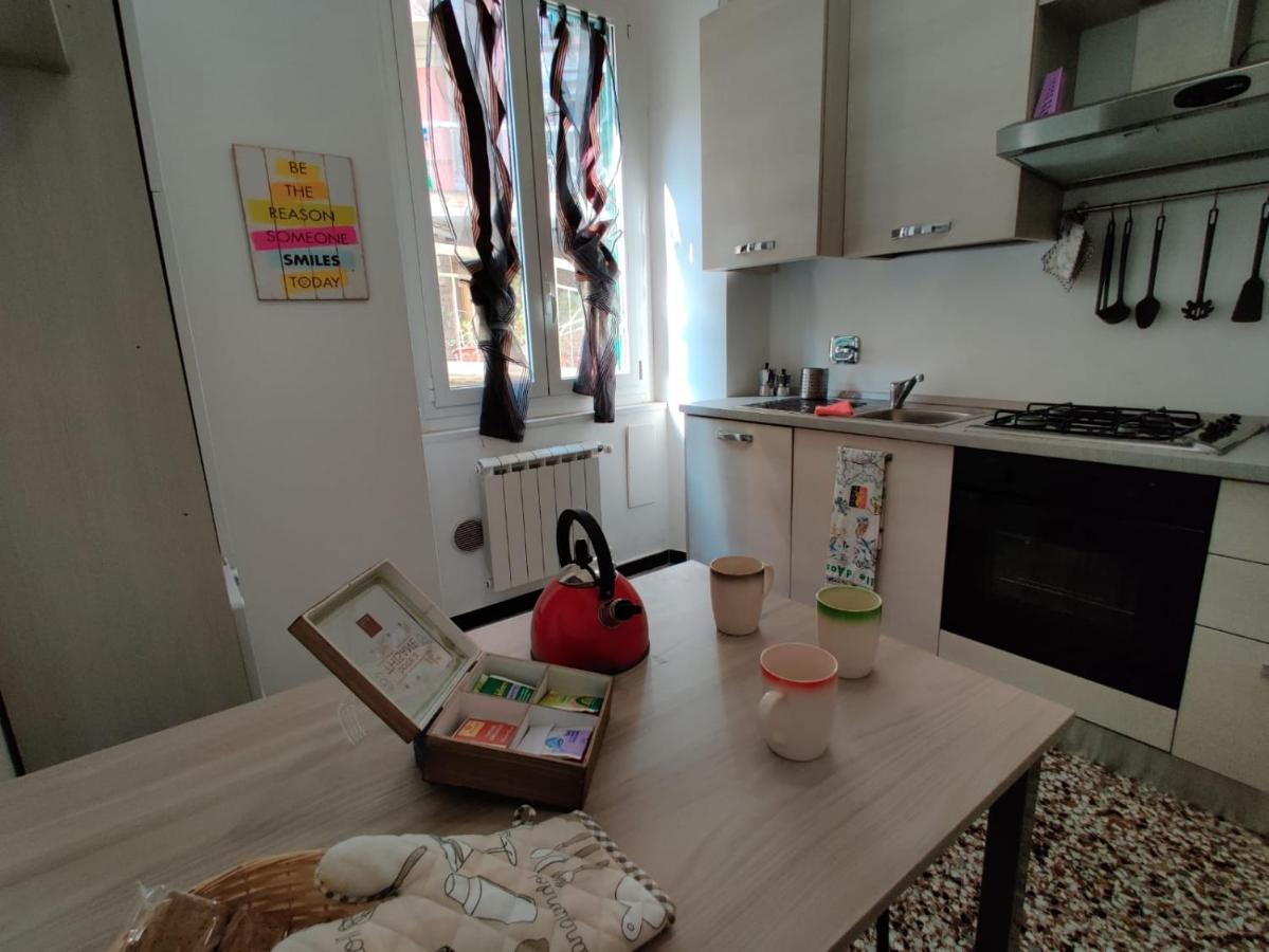 Wow Home - 175 Mq - Posteggio Privato - Davanti Porto Traghetti - Fino A 10 Posti Letto 热那亚 外观 照片
