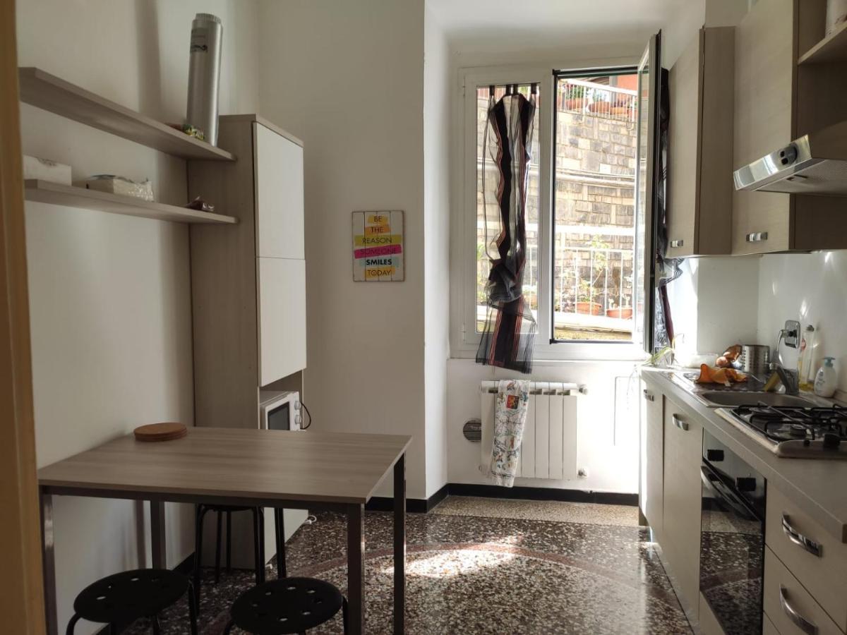 Wow Home - 175 Mq - Posteggio Privato - Davanti Porto Traghetti - Fino A 10 Posti Letto 热那亚 外观 照片