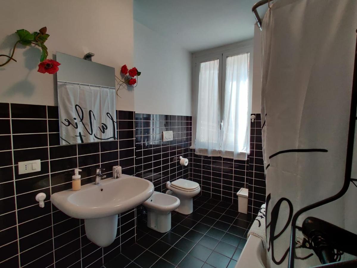 Wow Home - 175 Mq - Posteggio Privato - Davanti Porto Traghetti - Fino A 10 Posti Letto 热那亚 外观 照片