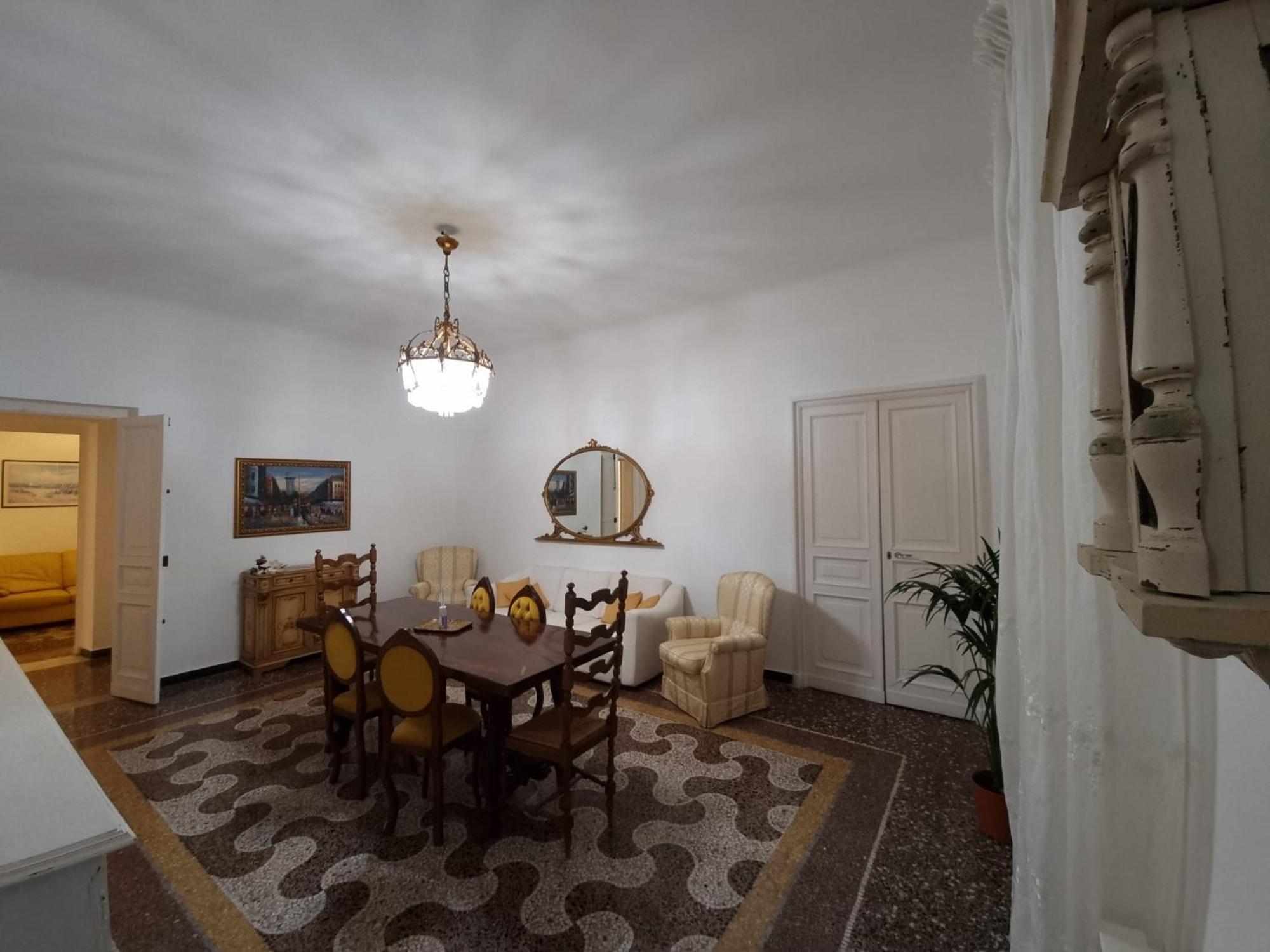 Wow Home - 175 Mq - Posteggio Privato - Davanti Porto Traghetti - Fino A 10 Posti Letto 热那亚 外观 照片